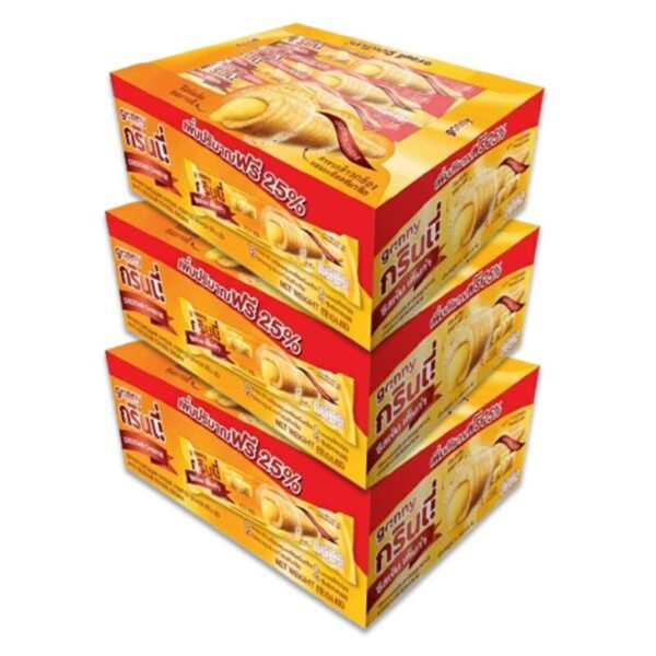 makro-snack-0544 กรินนี่ รสเชดด้าชีส เคลือบเชดด้าชีส 15g (กล่อง 12 ชิ้น) x3