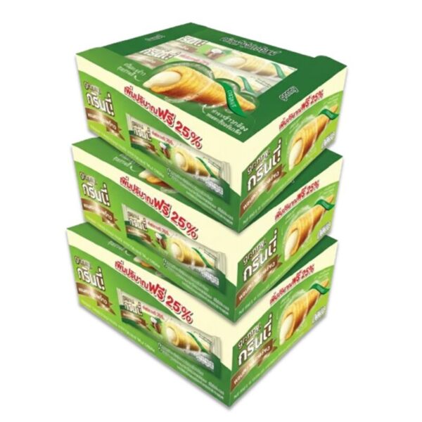 makro-snack-0741 กรินนี่ รสมะพร้าว เคลือบมะพร้าว 15g (กล่อง 12 ชิ้น) x3
