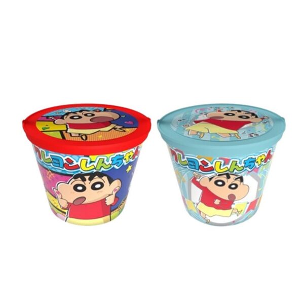 makro-snack-1681 ชินจัง ถังสุ่ม บรรจุบิสกิตชินจัง 2 ซอง ขนมชินจัง 4 ซอง ลูกอมชินจัง 2 ซอง พร้อมตุ๊กตาชินจัง 49.9 ก. x 2