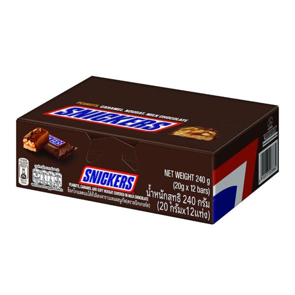 makro-snack-2653 สนิกเกอร์ส ขนมช็อกโกแลตถั่วลิสง ผสมคาราเมลและนูกัต 20 ก. x 12