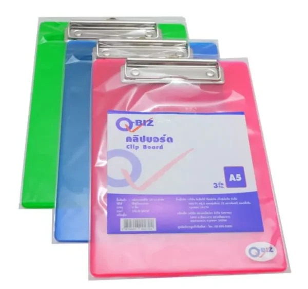 คิวบิซ คลิบบอร์ด A5 สีใส แพ็ค 3 อัน