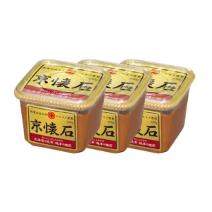 seasoning-0641 มารุโกเมะ เต้าเจี้ยวบดมิโซะแดงชินชู ผสมดาชิ เคียวกาอิเซกิ สูตรถั่วเหลือง ผงปลาโบนิโตะ ผงปลาทูน่า และสารสกัดสาหร่ายทะเล (ผลิตในประเทศญี่ปุ่น) ขนาด 650 กรัม x 3 กระปุก